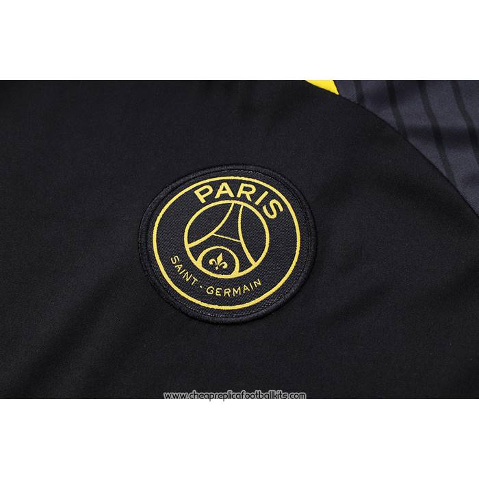 Tracksuit
 Paris Saint-Germain Jordan 2023-2024 Short Sleeve
 Black
 - Shorts
